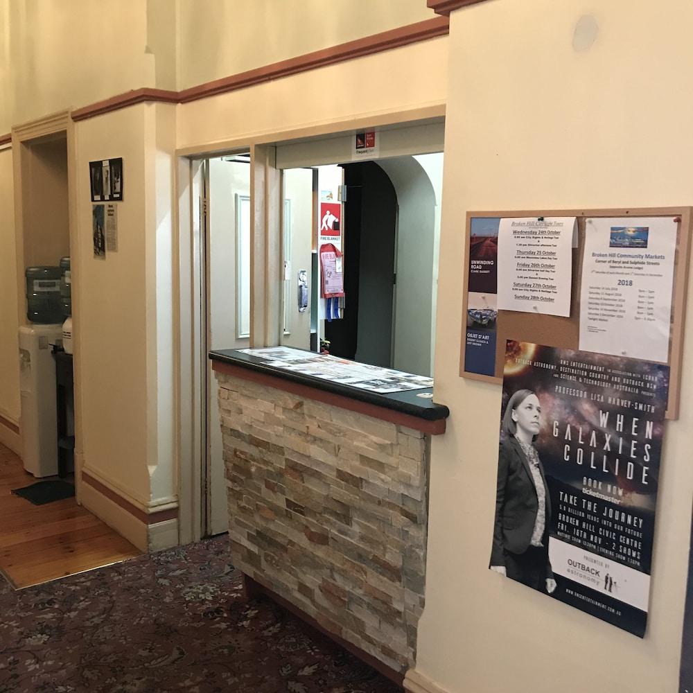 The Lodge Outback Motel Broken Hill Ngoại thất bức ảnh