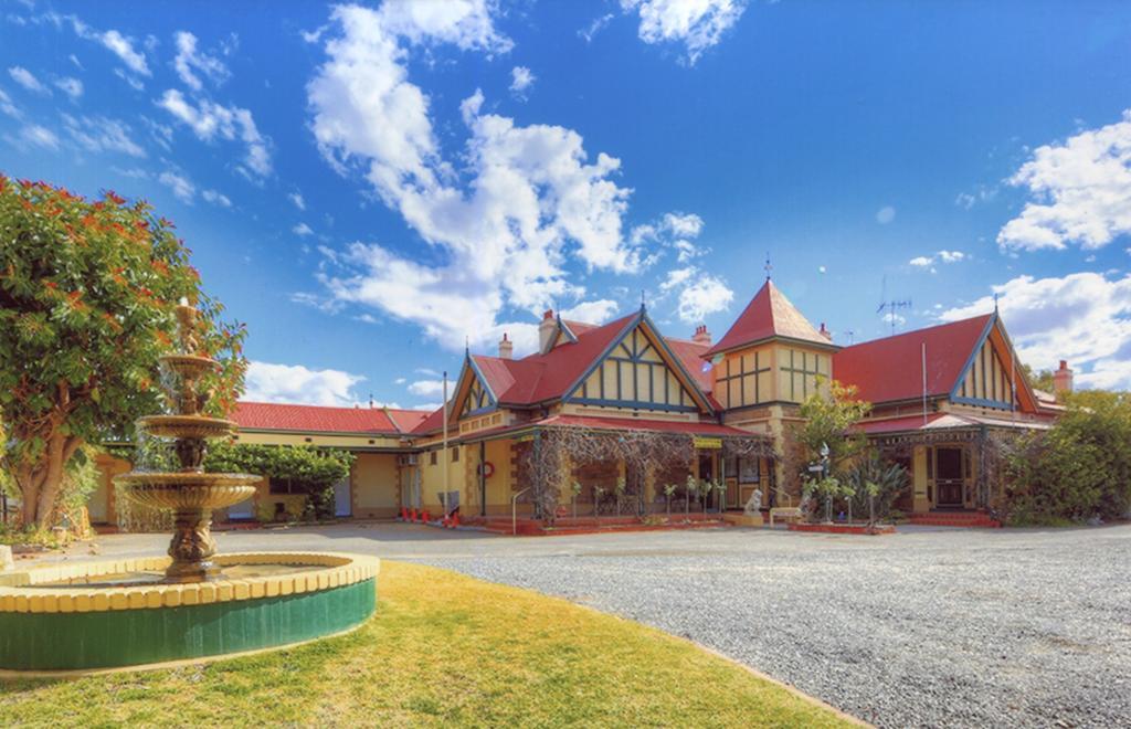 The Lodge Outback Motel Broken Hill Ngoại thất bức ảnh