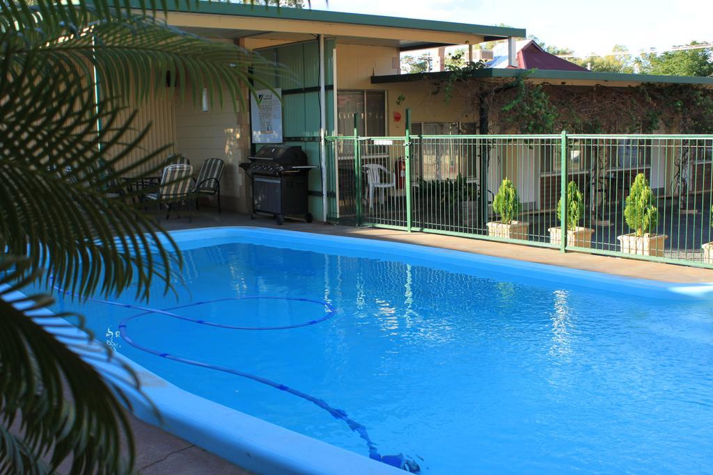 The Lodge Outback Motel Broken Hill Ngoại thất bức ảnh