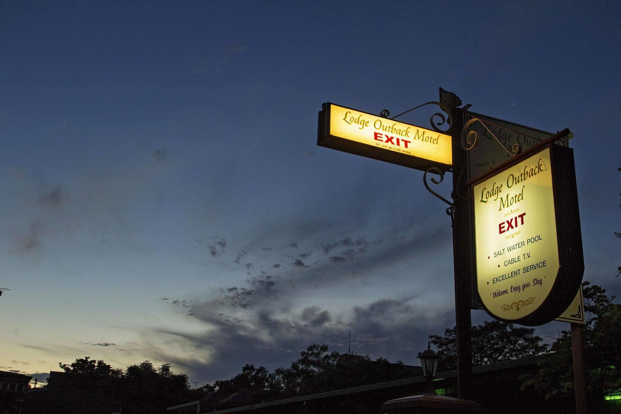 The Lodge Outback Motel Broken Hill Ngoại thất bức ảnh