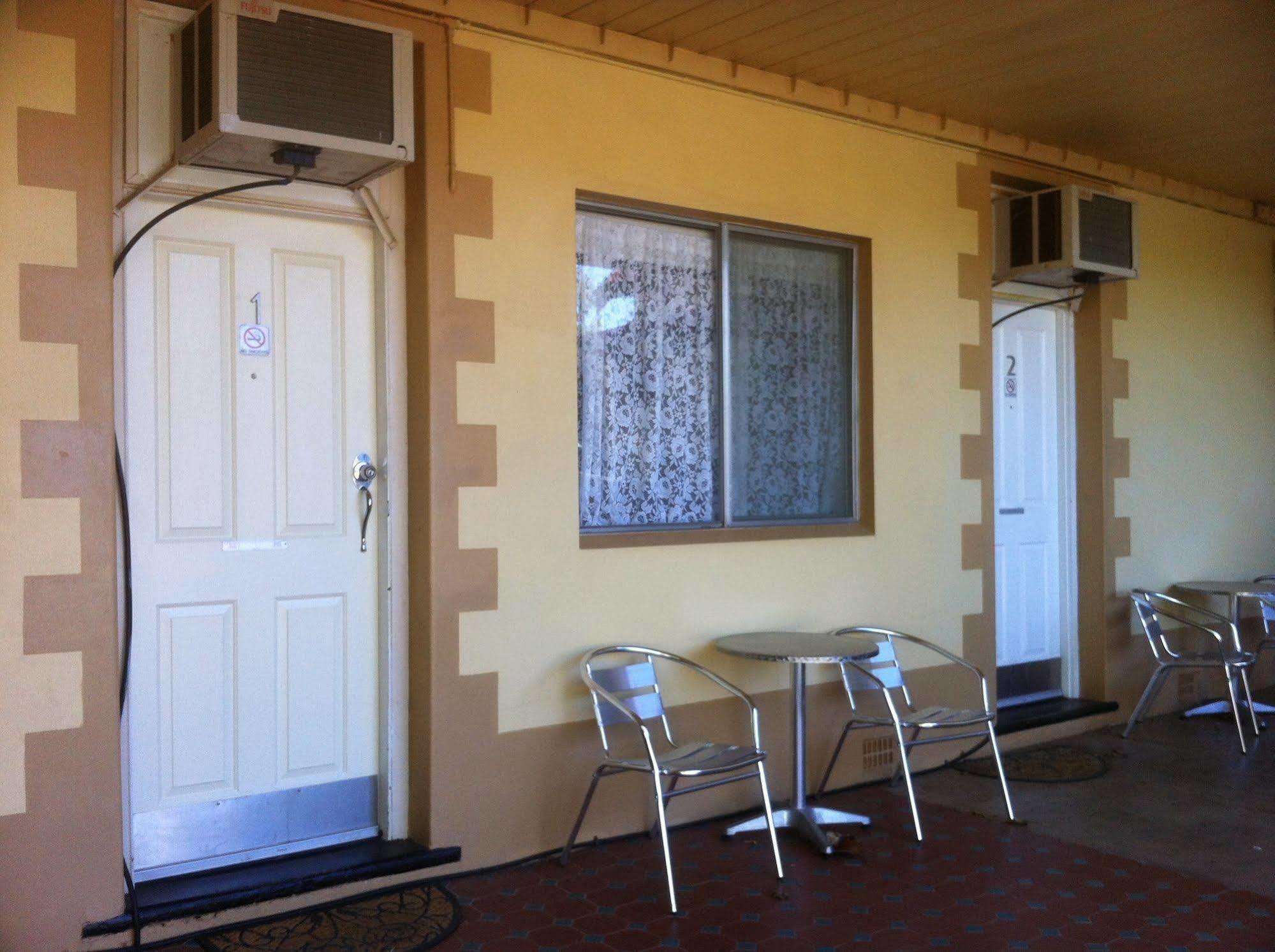The Lodge Outback Motel Broken Hill Ngoại thất bức ảnh