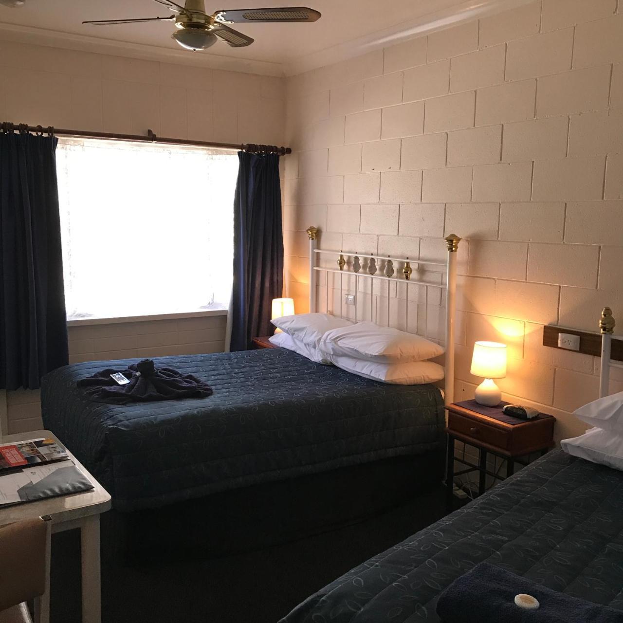 The Lodge Outback Motel Broken Hill Ngoại thất bức ảnh